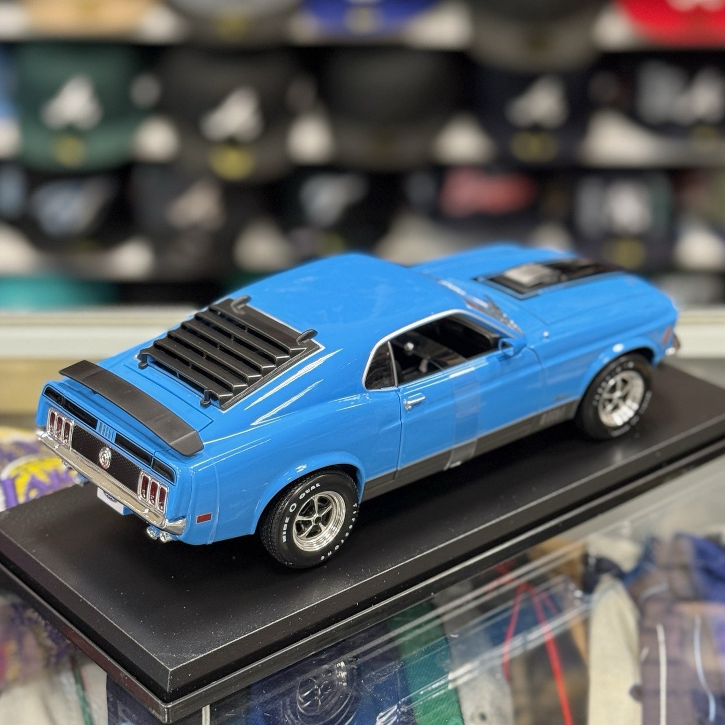 1/18 1970 Ford Mustang Mach 1 Maisto Diecast Model Car | Blue