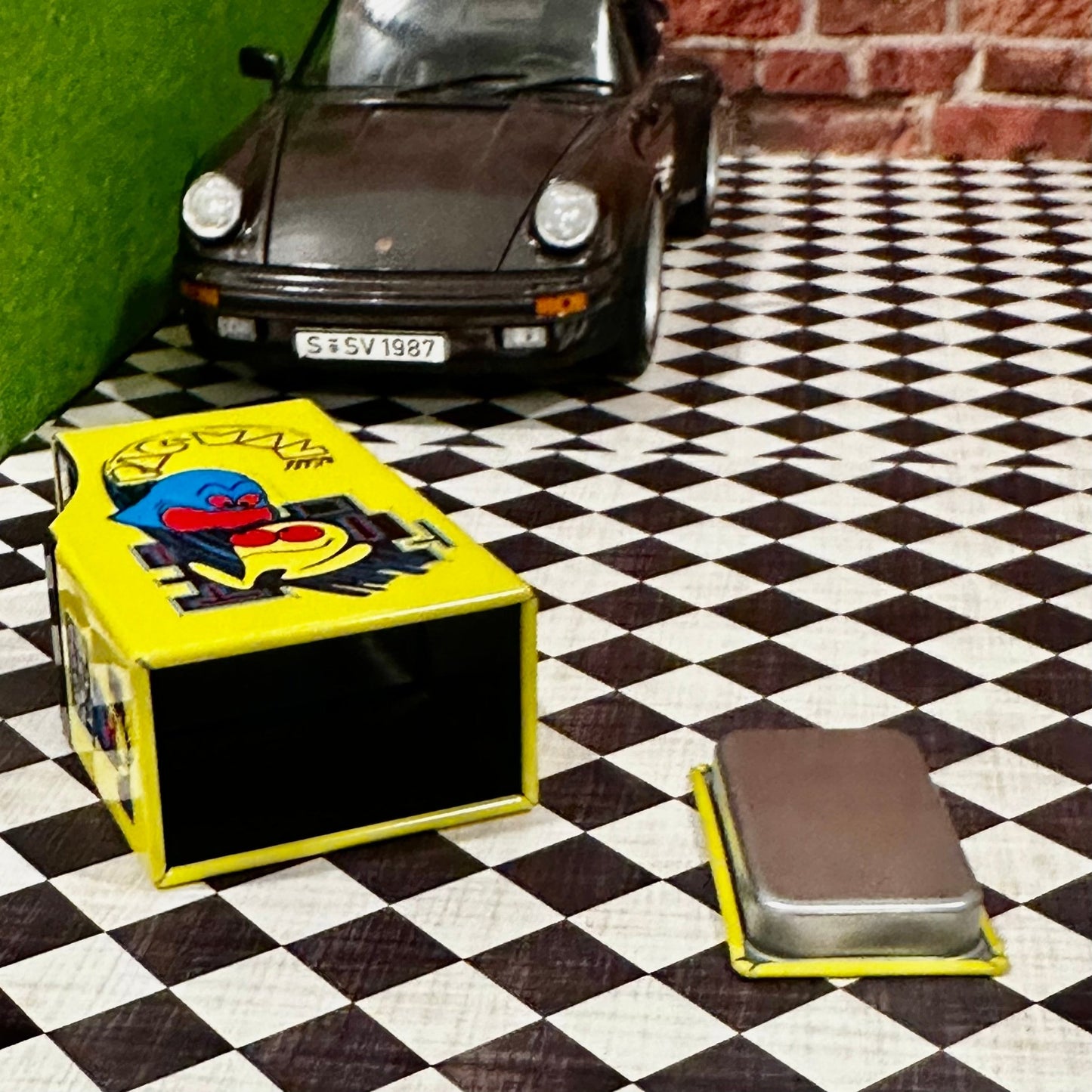 1/12 Scale Pac Man Arcade Game (1/18 1/10) Prop Diorama Figurine | NEW - Product Image