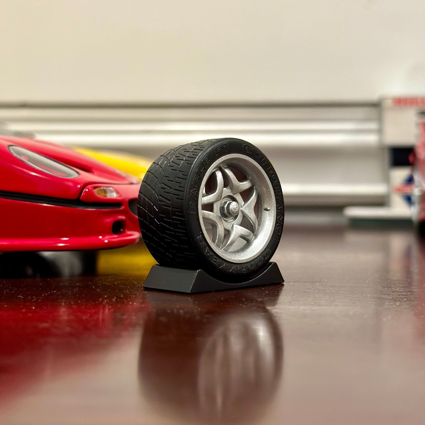 1/18 Scale Diecast Tire Wheel Chocks Car Tire Stopper Block Stop Roll 4 Piece - Product Image