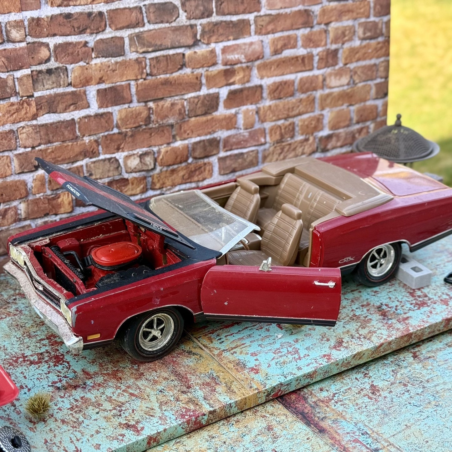 1/18 1969 Plymouth GTX Hemi Red ERTL American Muscle 1/18 | Diorama Model Parts Car