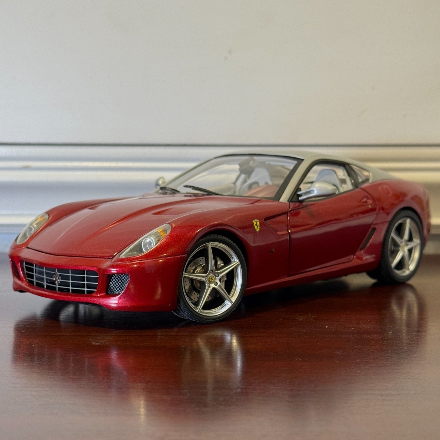 1/18 Ferrari 599 GTB Ruby/Silver Hot Wheels Elite Diecast Car | Rolling Wheels