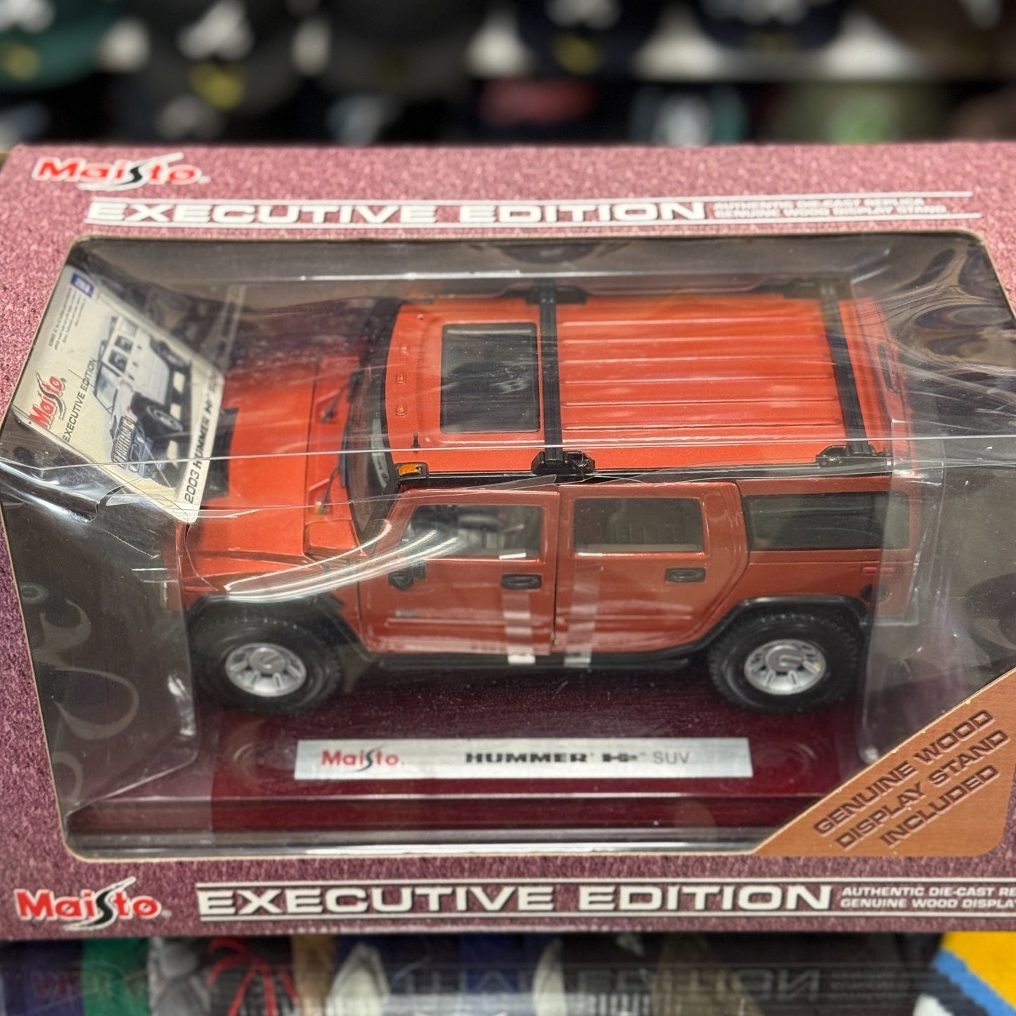 1/18 Hummer H2 SUV Orange Maisto Executive Edition Wood Display Stand