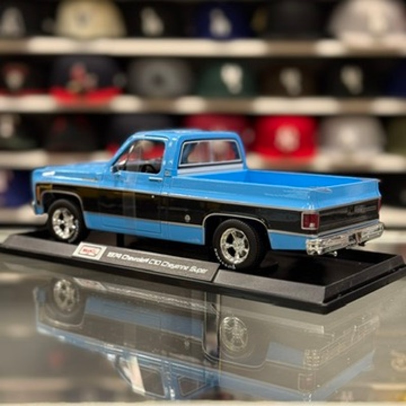 1/18 Chevrolet 1979 C10 Cheyenne Super Blue Pickup Truck Diecast Model | New - Product Image