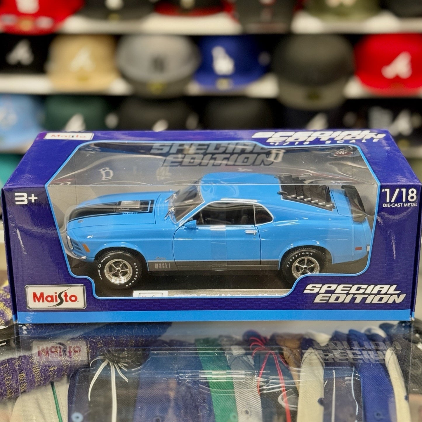 1/18 1970 Ford Mustang Mach 1 Maisto Diecast Model Car | Blue