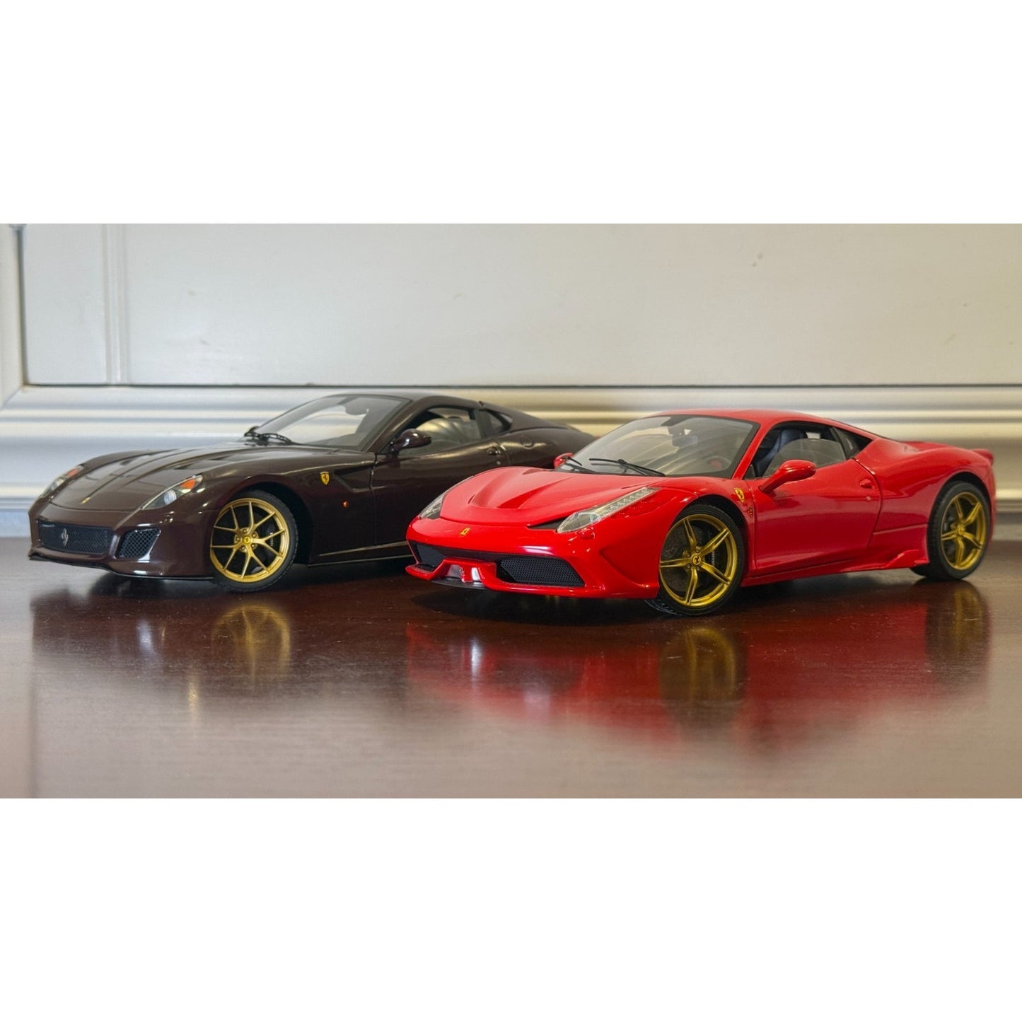1/18 Ferrari 458 Speciale Red/Gold Wheels Hot Wheels Elite Diecast
