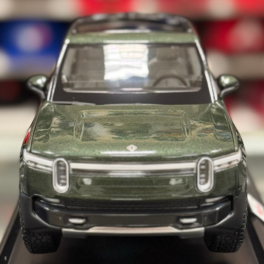 1:18 Rivian R1T Electric Pickup Truck Green Diecast Model Truck | New