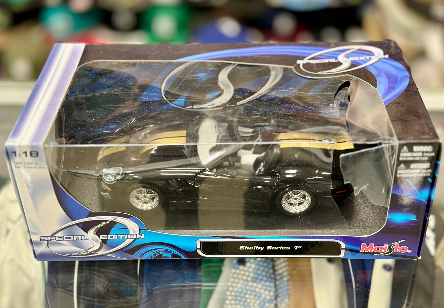 Ford Shelby Series 1, Black Gold Stripes | Vintage Maisto 1/18