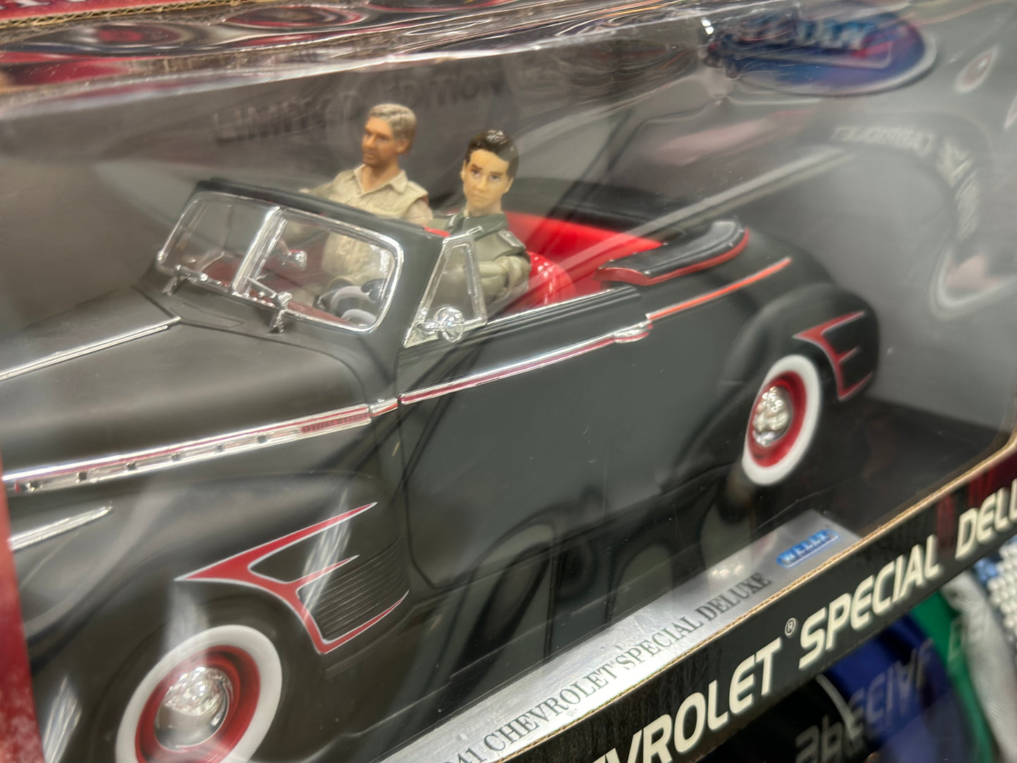 1/18 Ford Bundle Deluxe Cabriolet + Chevy Special Deluxe Black Welly