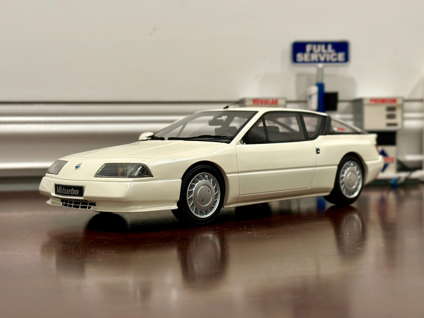 Alpine GTA V6 Turbo, White | OttOmobile 1/18 | Resin