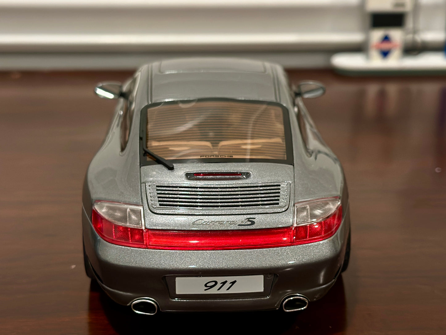 1/18 Porsche 911 Carerra 4S Grey GT Spirit Resin | Limited Edition