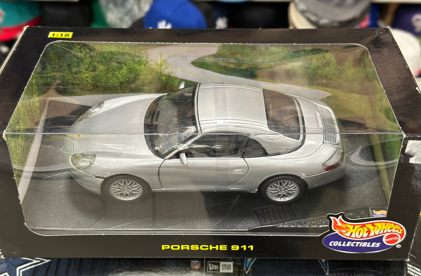 1/18 Porsche 911 Silver Hot Wheels | New