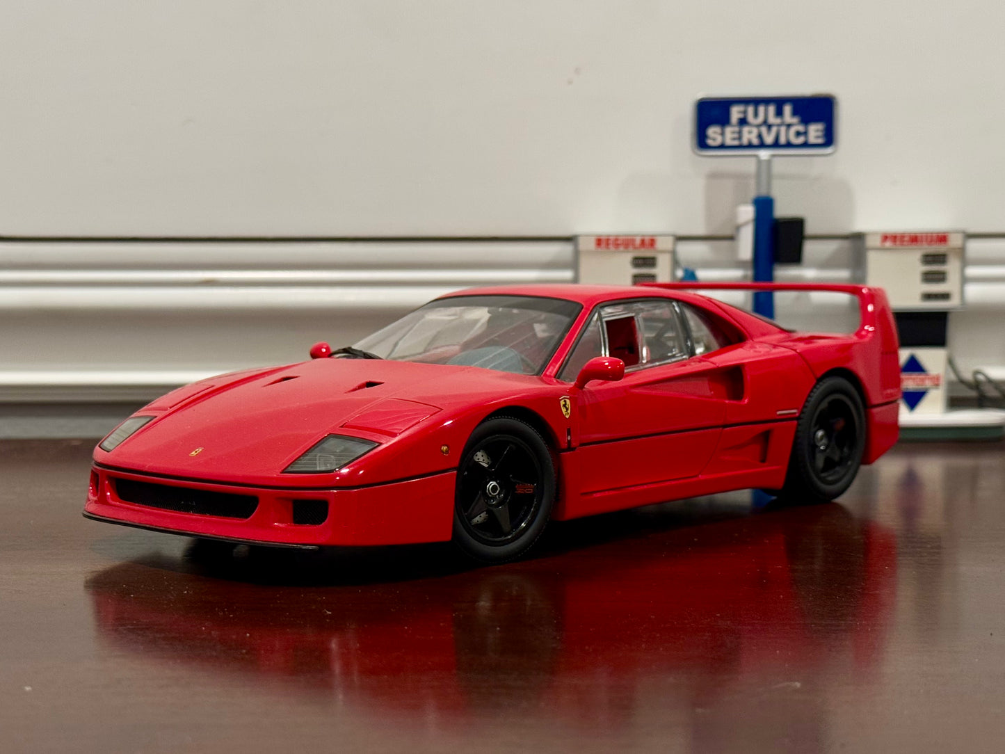 Ferrari F40 Light Weight, Red | Kyosho 1/18