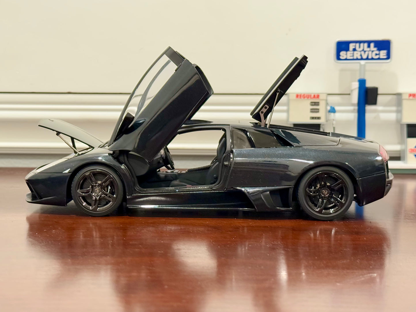 AUTOart 2006 Lamborghini Murcielago LP-640 Dark Gray/Black 1/18 Scale Diecast Model Car | In Box - Product Image