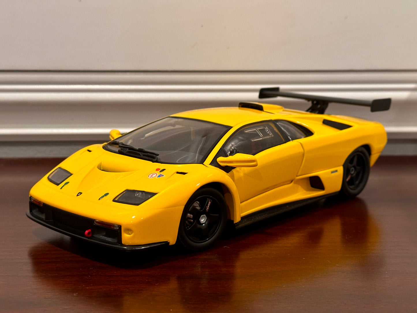 Lamborghini Diablo GTR 'US Specificiation' Yellow | Hot Wheels 1/18 | Open Box