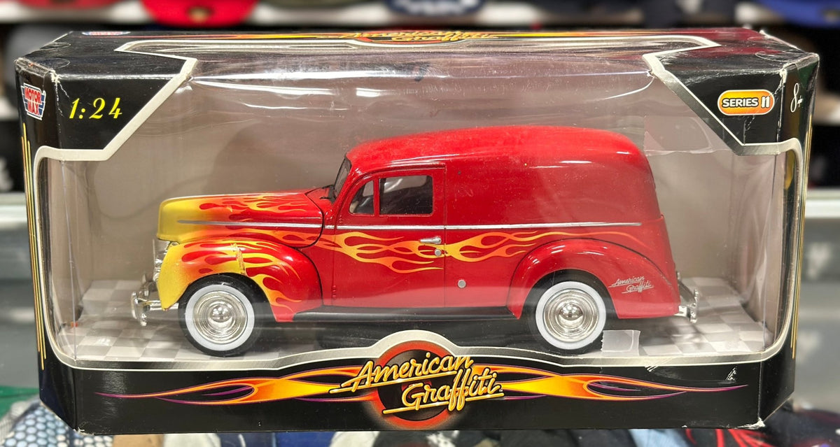 American Graffiti 1940 Ford Sedan Delivery 1/24 Scale Diecast Model Car | New - Product Image