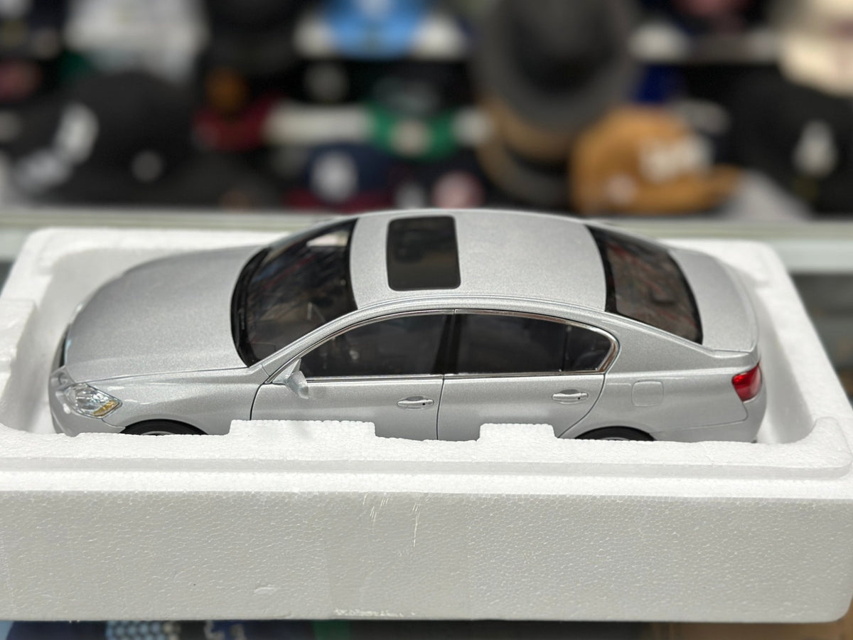 AUTOart 2006 Lexus GS430 Silver 1/18 Scale Diecast Model Car | New with Certificate - Product Image