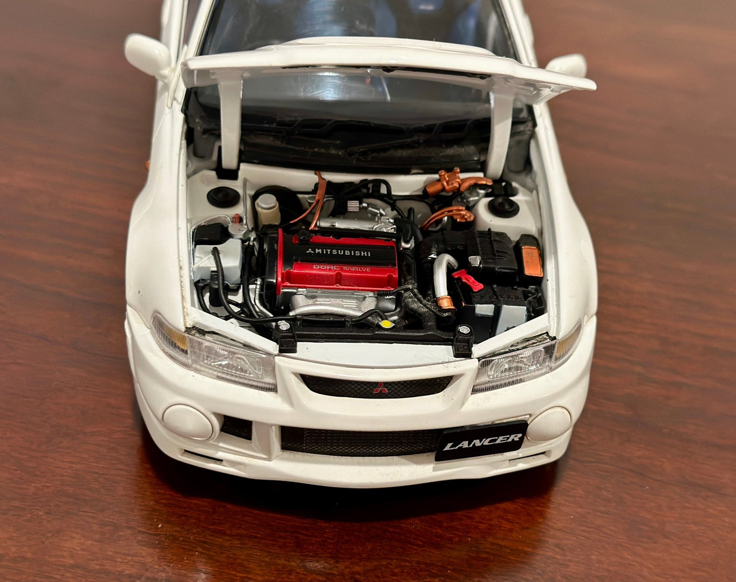 AUTOart Mitsubishi Lancer Evolution V/VI Street Car White 1/18 Scale Diecast Model Car - Product Image