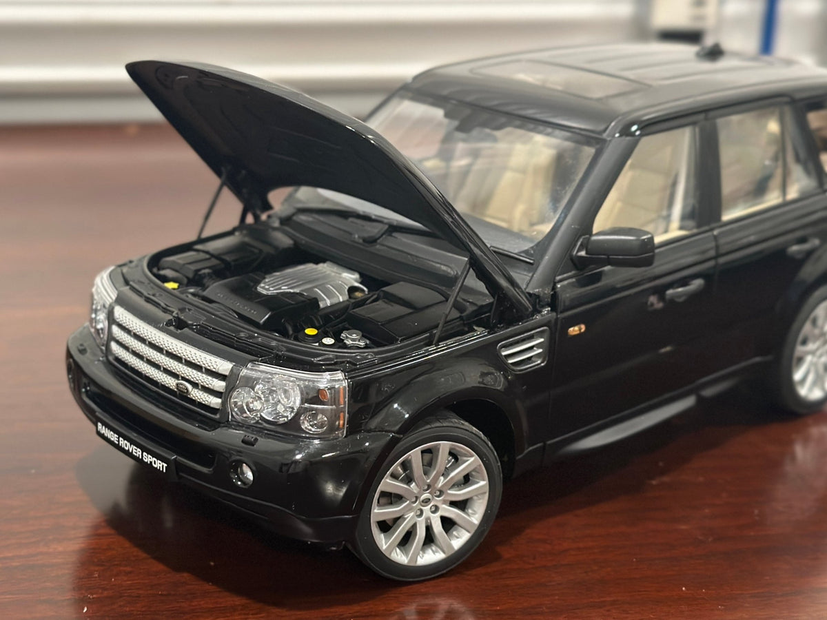 AUTOart Range Rover Sport Black 1/18 Scale Diecast Model Car - Product Image