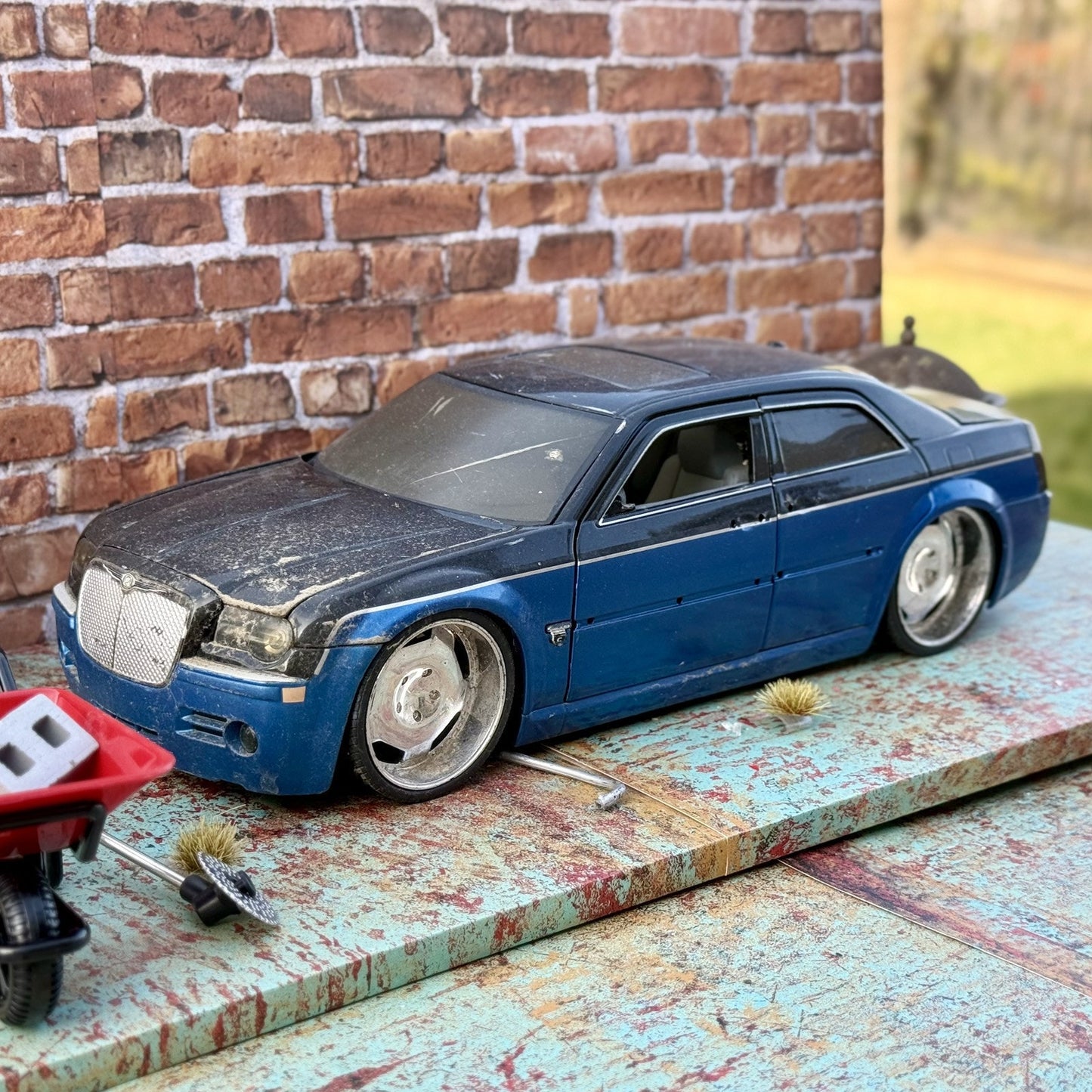 Chrysler 300C Blue/Black | JADA DUB City 1/18 | Diorama Model Car Parts