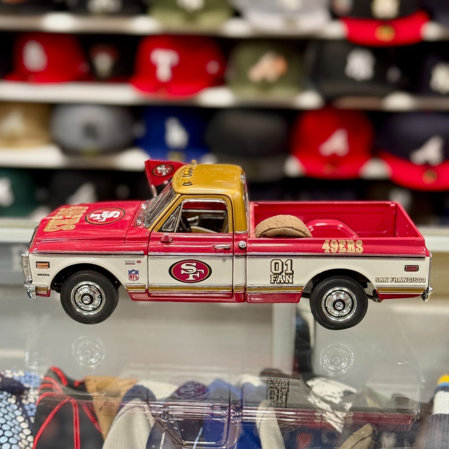 1/24 1972 Chevy Pickup Truck San Francisco 49ers Danbury Mint | Read Description
