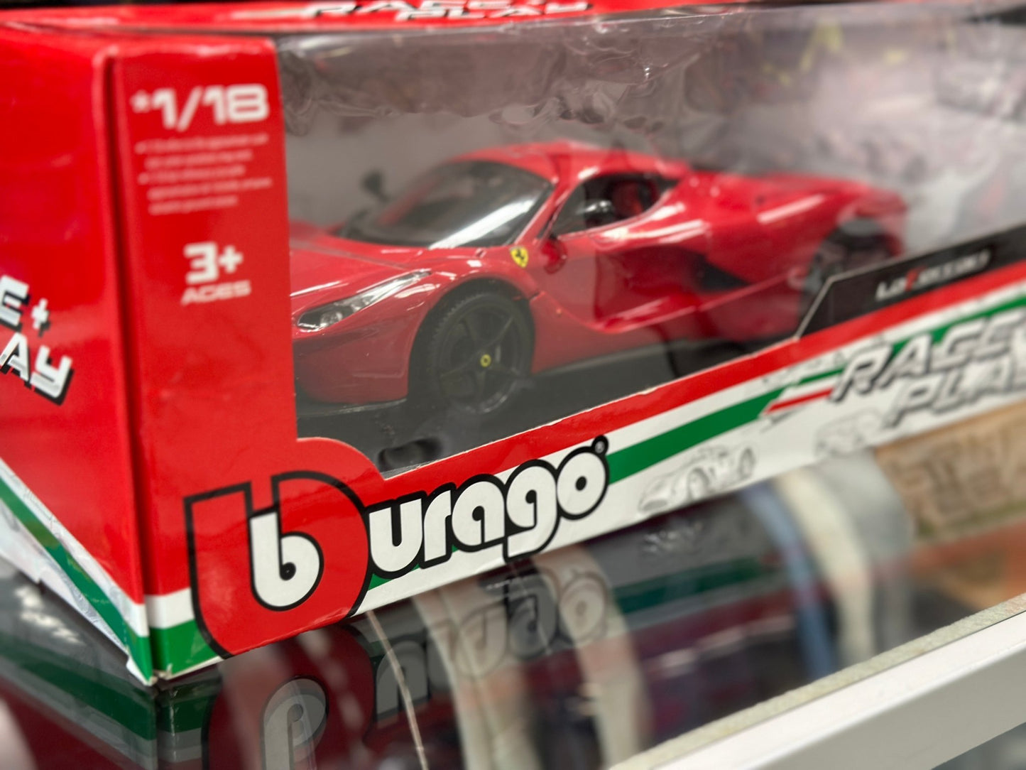 Bburago Ferrari LaFerrari Red 1/18 Scale Diecast Model Car | New - Product Image