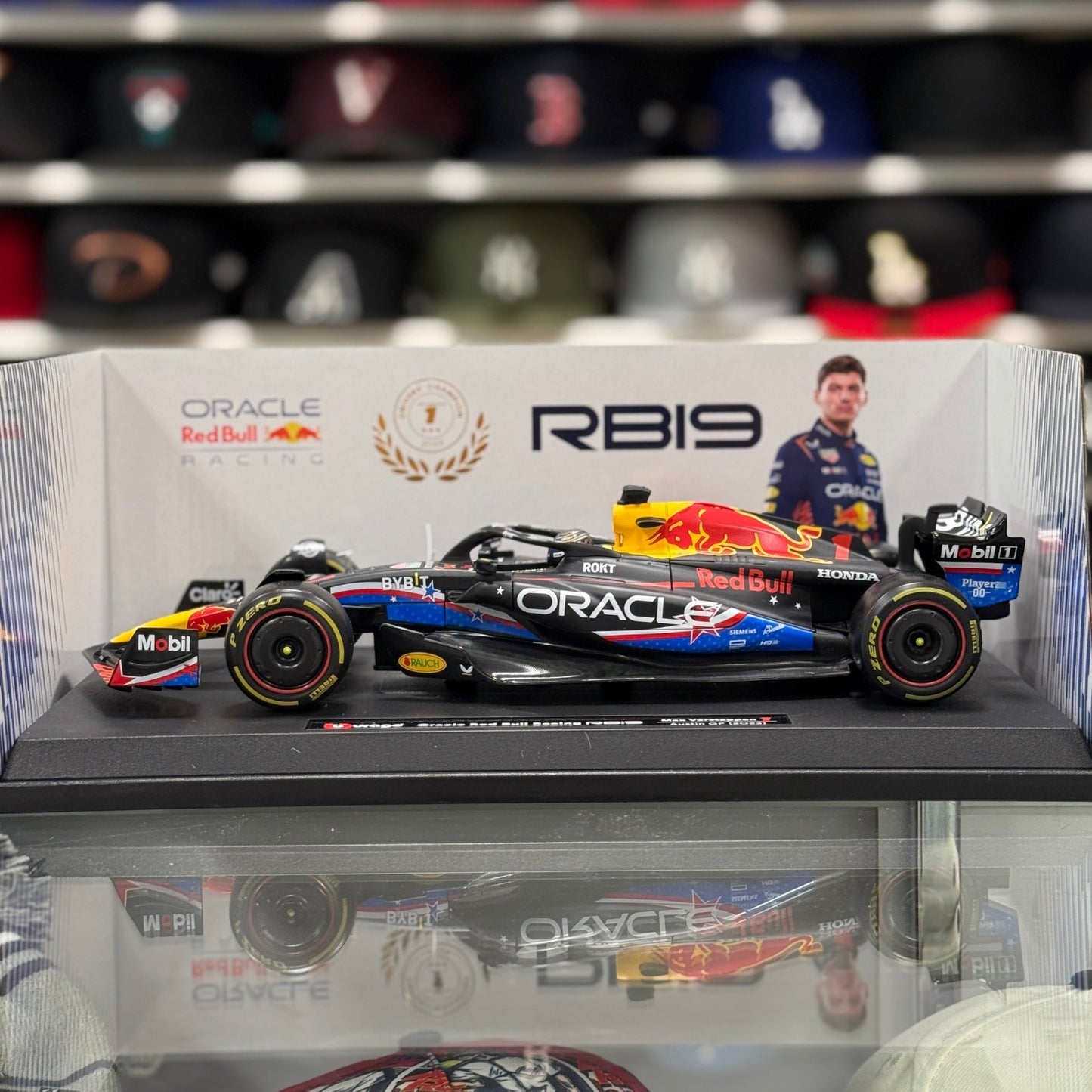 Bburago Red Bull Formula 1 F1 'Max Verstappen - Austin GP' 1/18 Scale Model F1 Car | New - Product Image