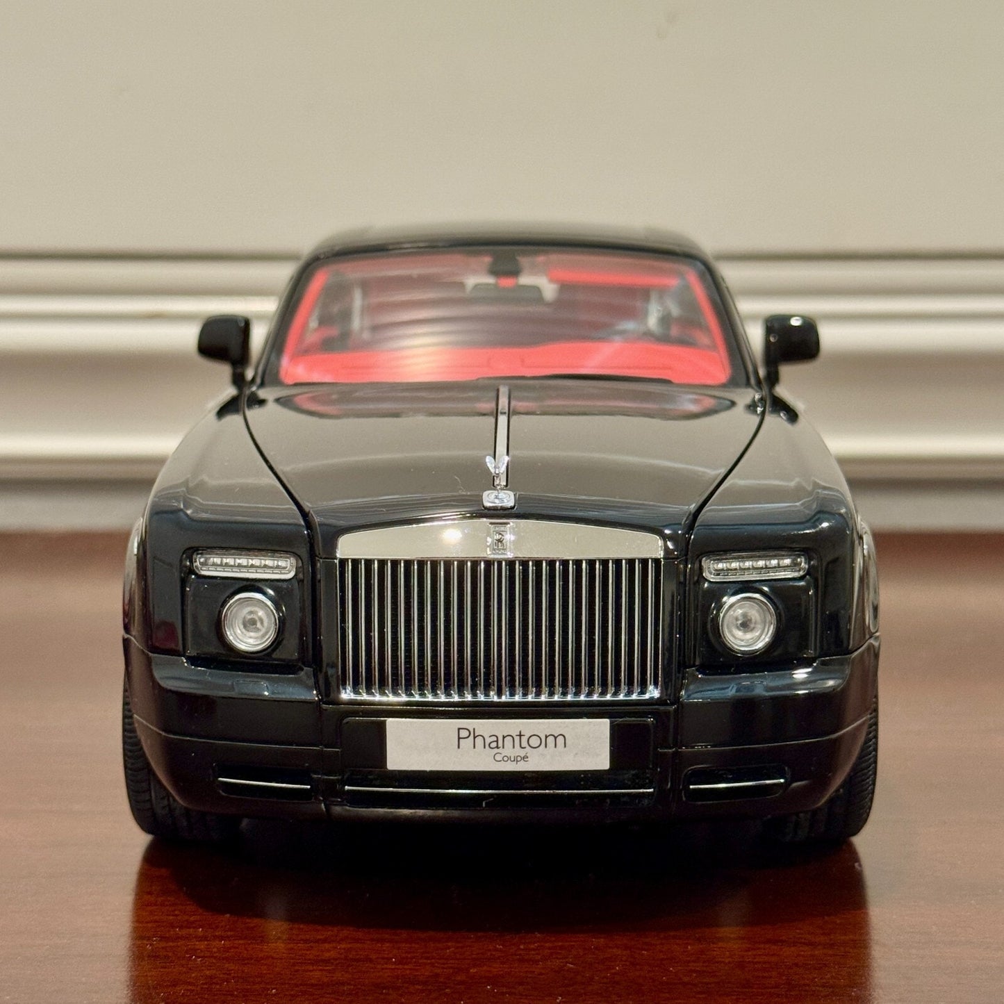 Kyosho 1/18 Rolls Royce Phantom Coupe | Diamond Black Red Interior