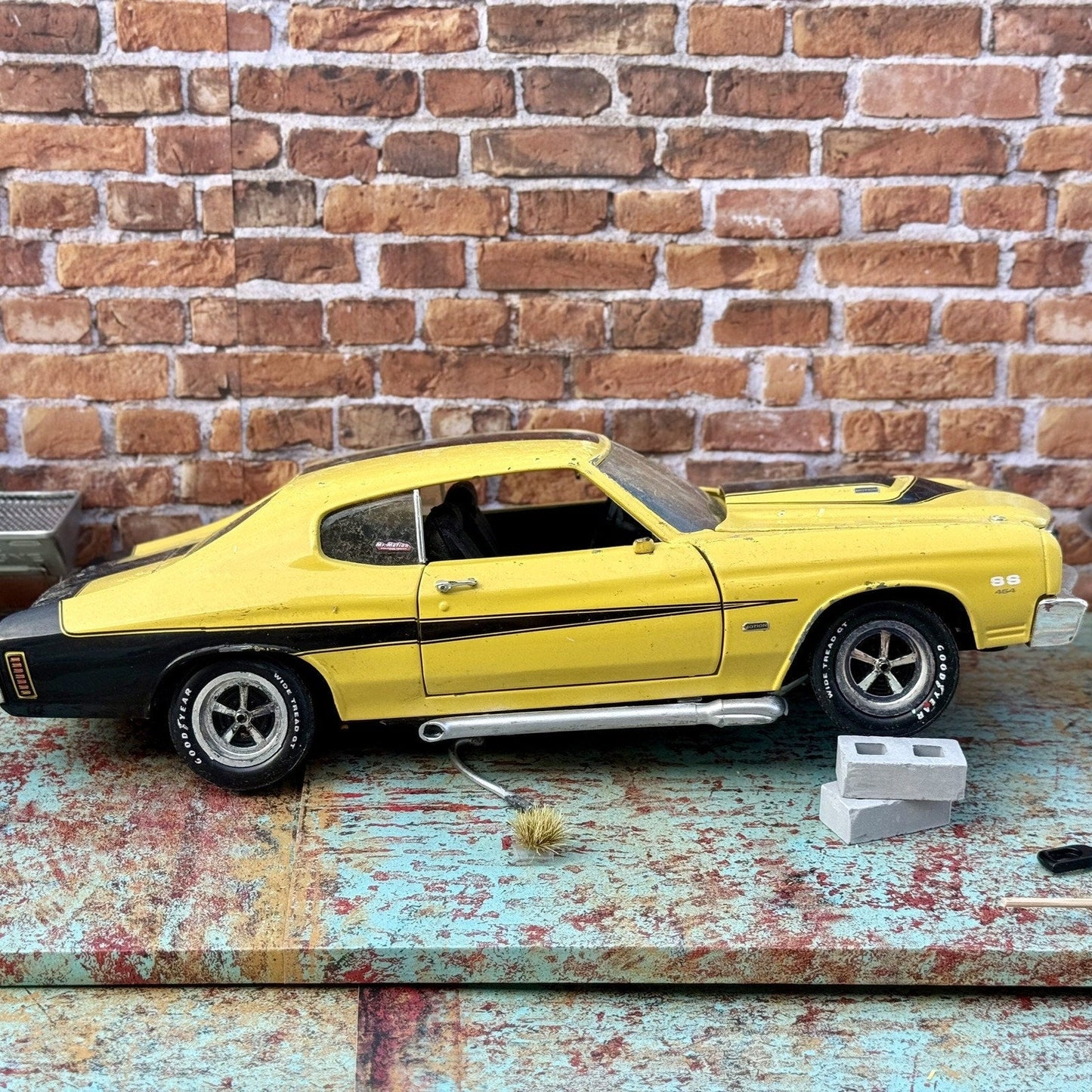 ERTL 1970 Chevrolet Chevelle SS 1/18 Scale Diecast Model Car | Parts Car - Product Image
