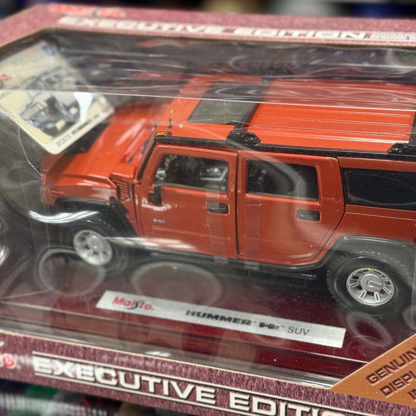 1/18 Hummer H2 SUV Orange Maisto Executive Edition Wood Display Stand