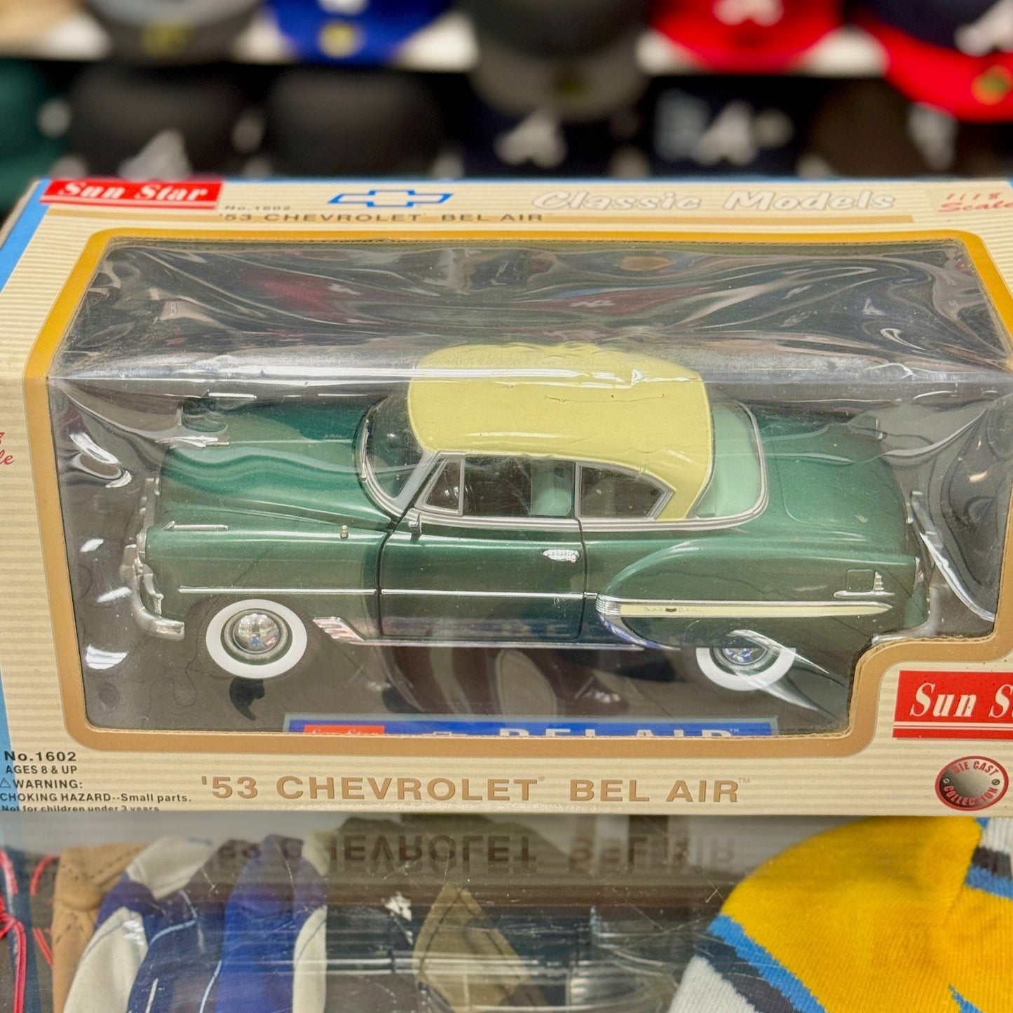 1/18 1953 Chevrolet Bel Air Hard Top Green Sun Star Diecast