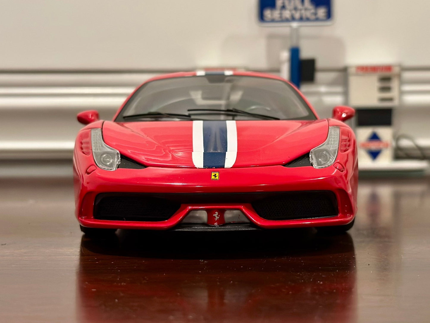 Hot Wheels Elite Ferrari 458 Speciale Red w/ Gold Wheels 1/18 Scale Diecast Model Car | Limited Edition - Product Image