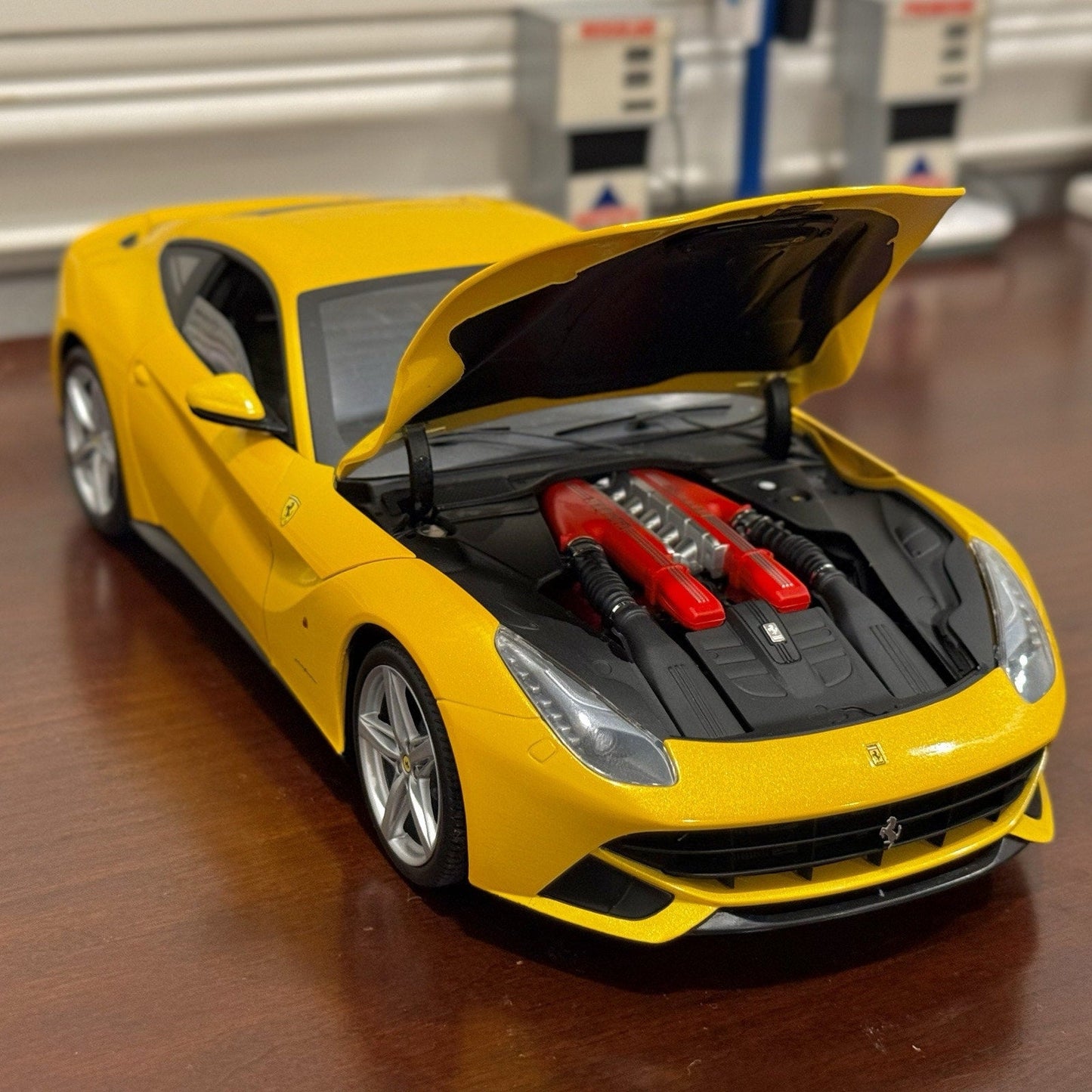 Hot Wheels Elite Ferrari F12 Giallo-Modena Yellow 1/18 Scale Diecast Model Car | Limited Edition - Product Image