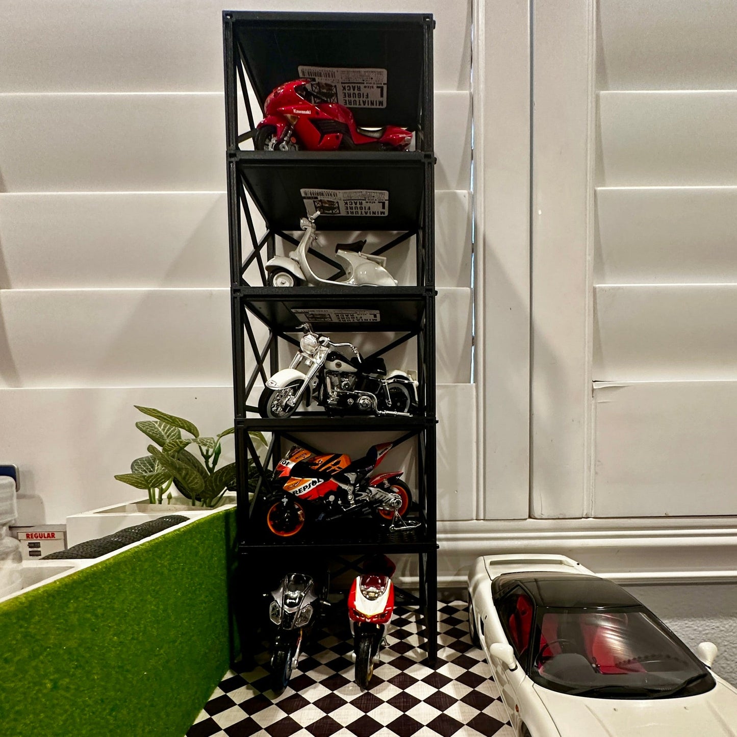 Japanese Garage Motorcycle Bike Diorama Prop Stackable Set | 1/18 Diorama | NEW - Product Image