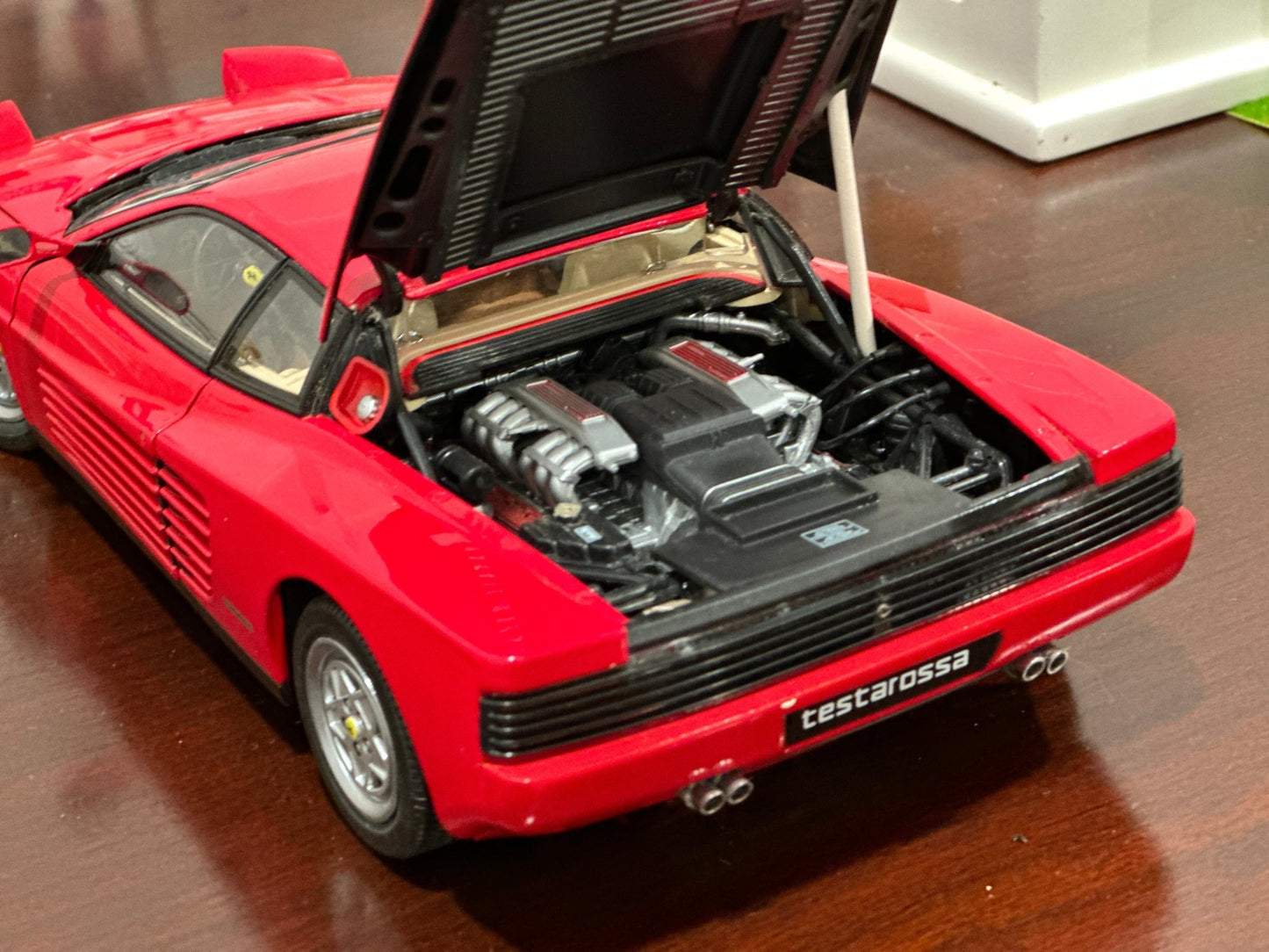 Kyosho Ferrari Testarossa Red 1/18 Scale Diecast Model Car | Opening Headlights - Product Image