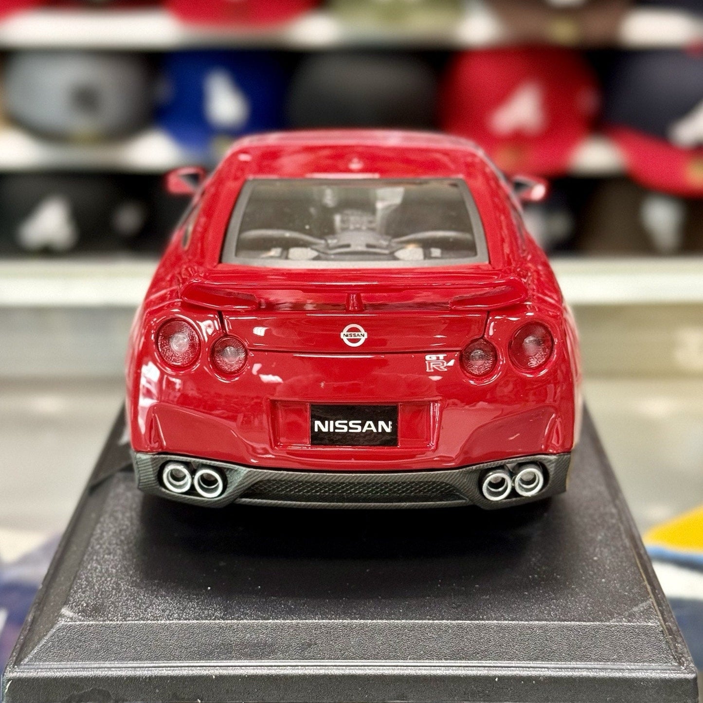 Maisto 1/18 Nissan Skyline GTR R35 Red Diecast Model Car | New - Product Image