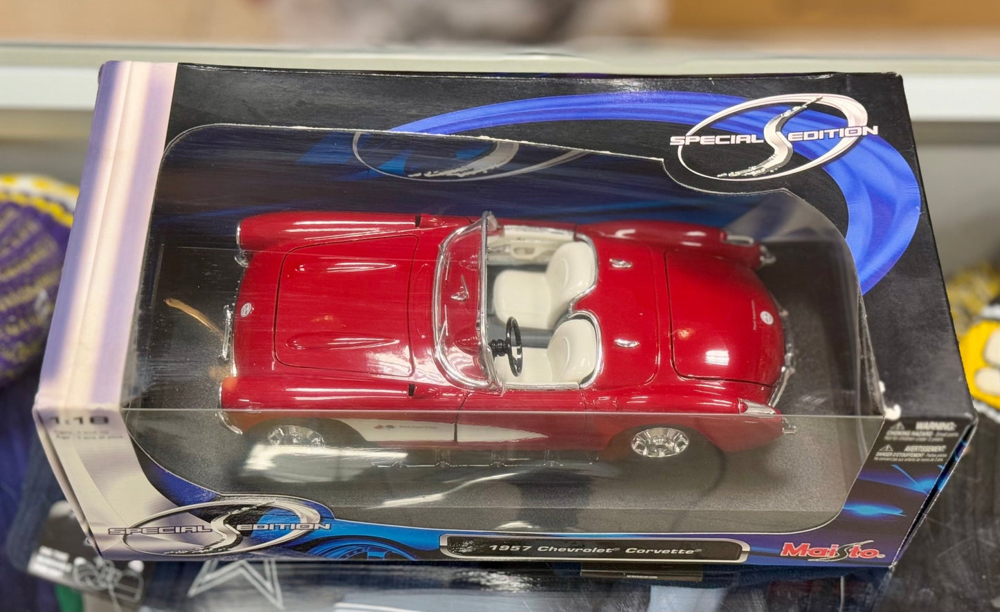 Maisto 1957 Corvette C1 Red 1/18 Scale Diecast Model Car | New - Product Image