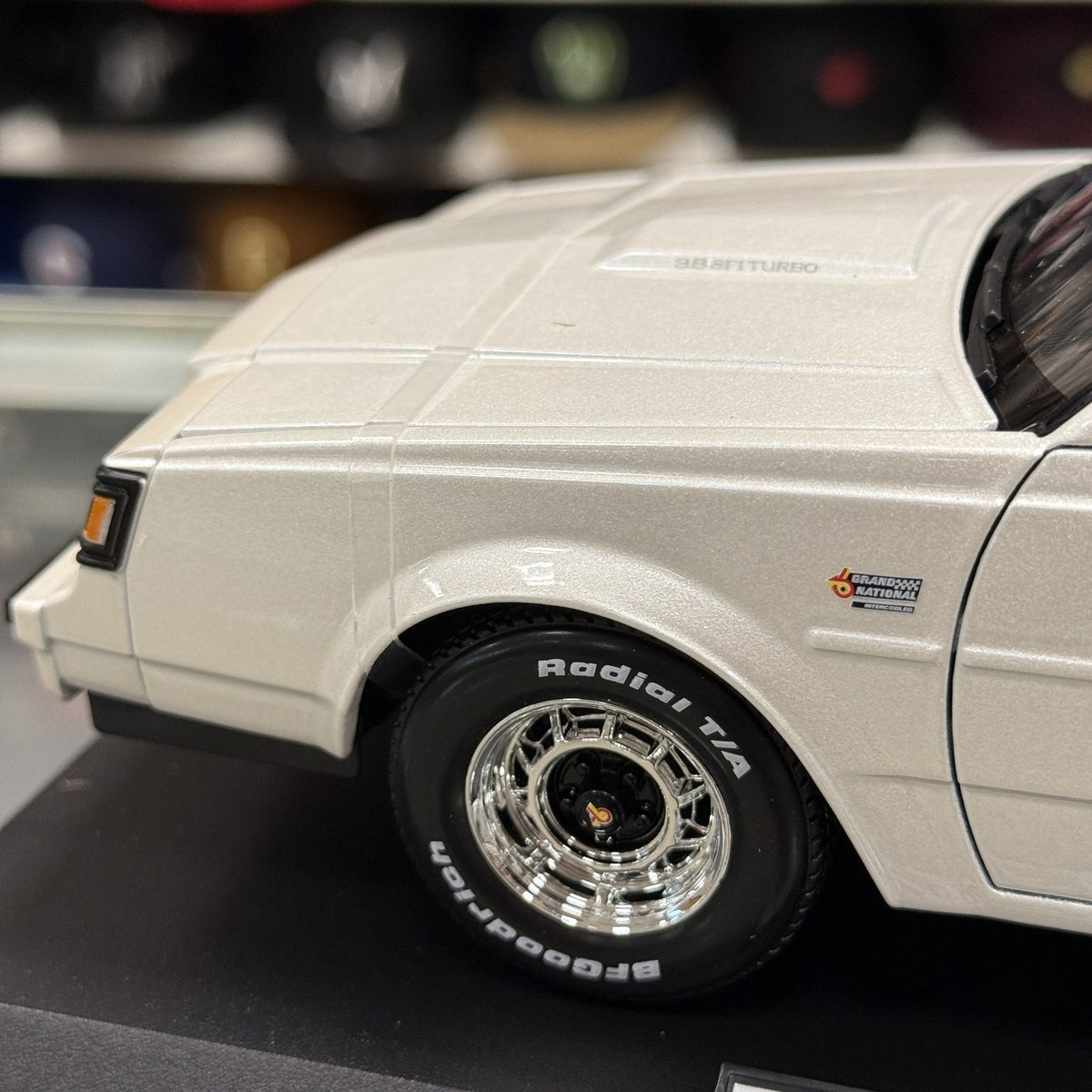 Maisto 1:18 1987 Buick Grand National Pearl White Diecast Model Car | New - Product Image