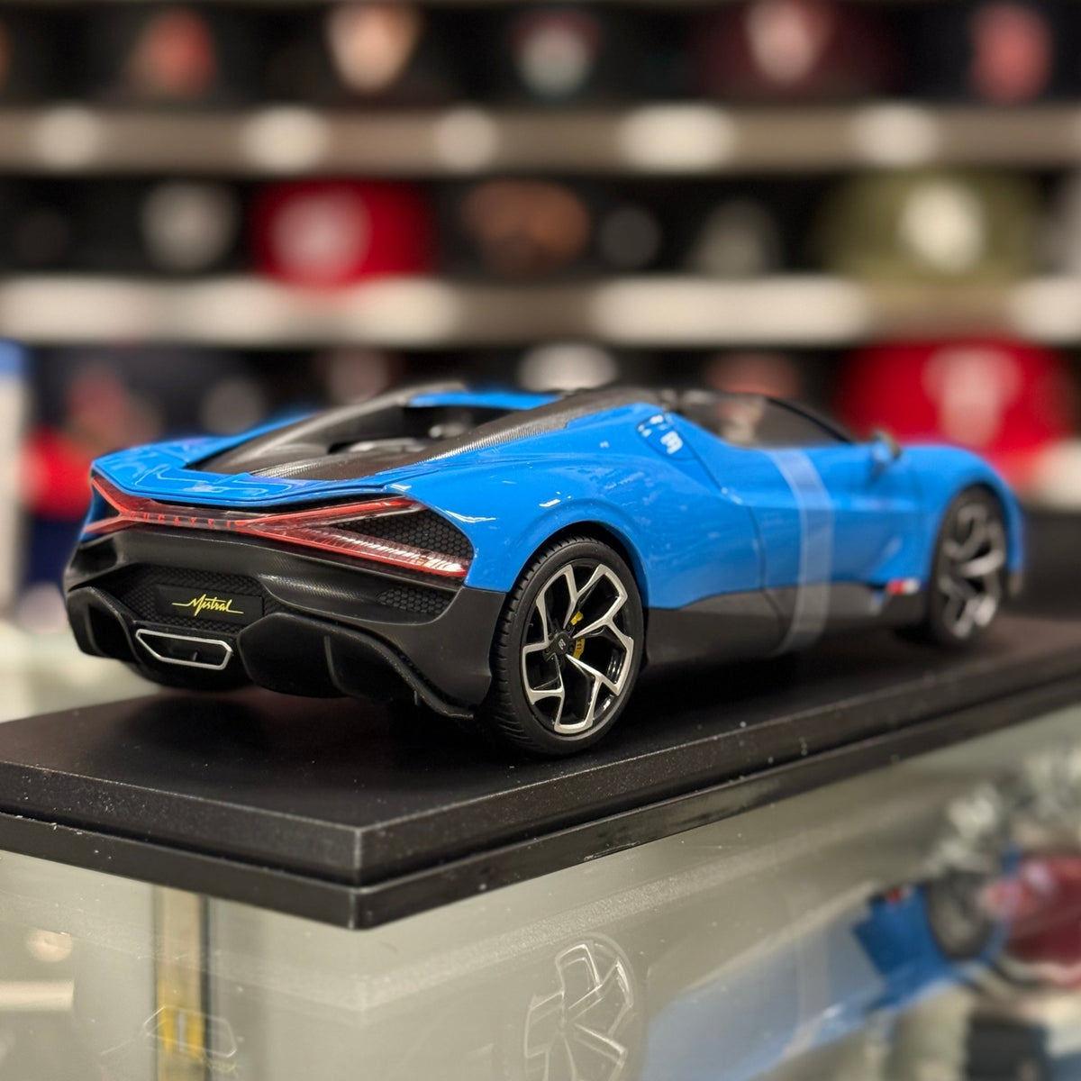 Maisto Bugatti Mistral Blue 1/18 Scale Diecast Model Car | New - Product Image
