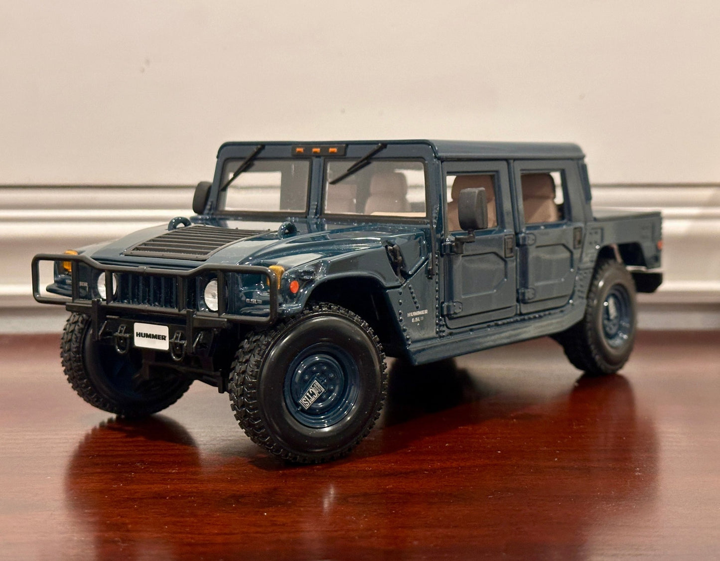 Maisto Hummer H1 Dark Green/Tan 1/18 Scale Diecast Model Car | New - Product Image