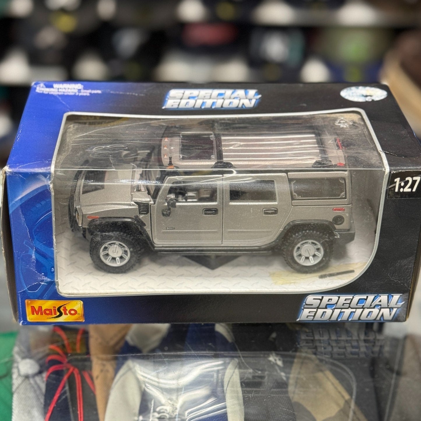 Maisto Hummer H2 Gray 1/27 Scale Diecast Model Car | New - Product Image