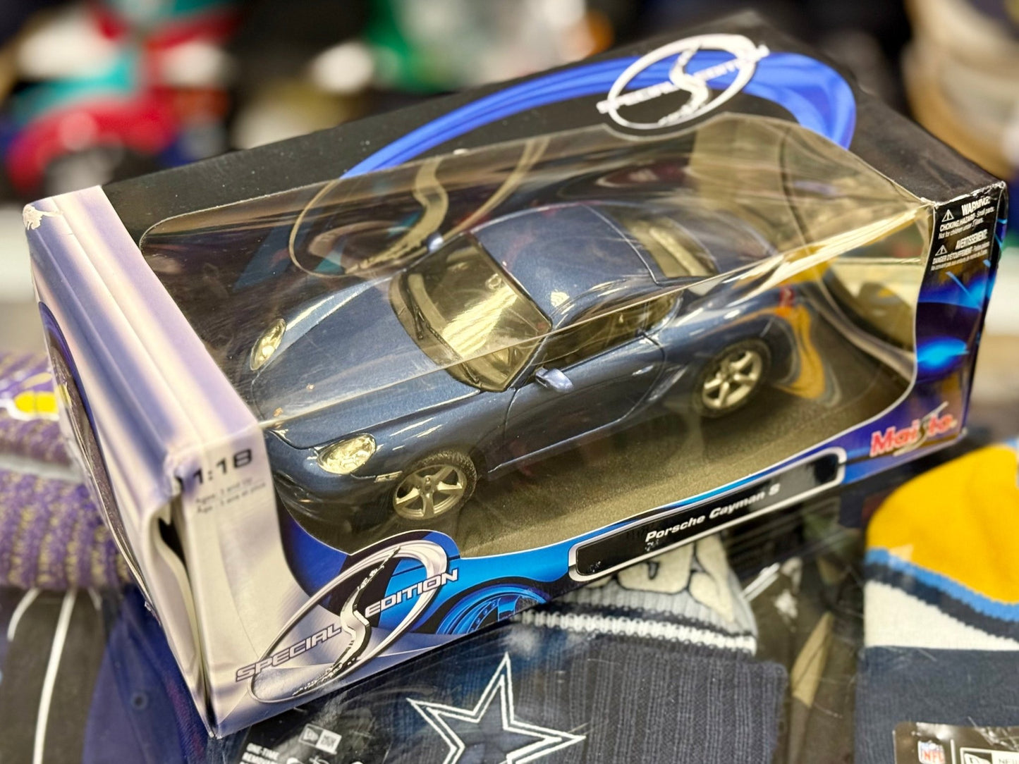 Maisto Porsche Cayman Metallic Blue 1/18 Scale Diecast Model Car | New - Product Image