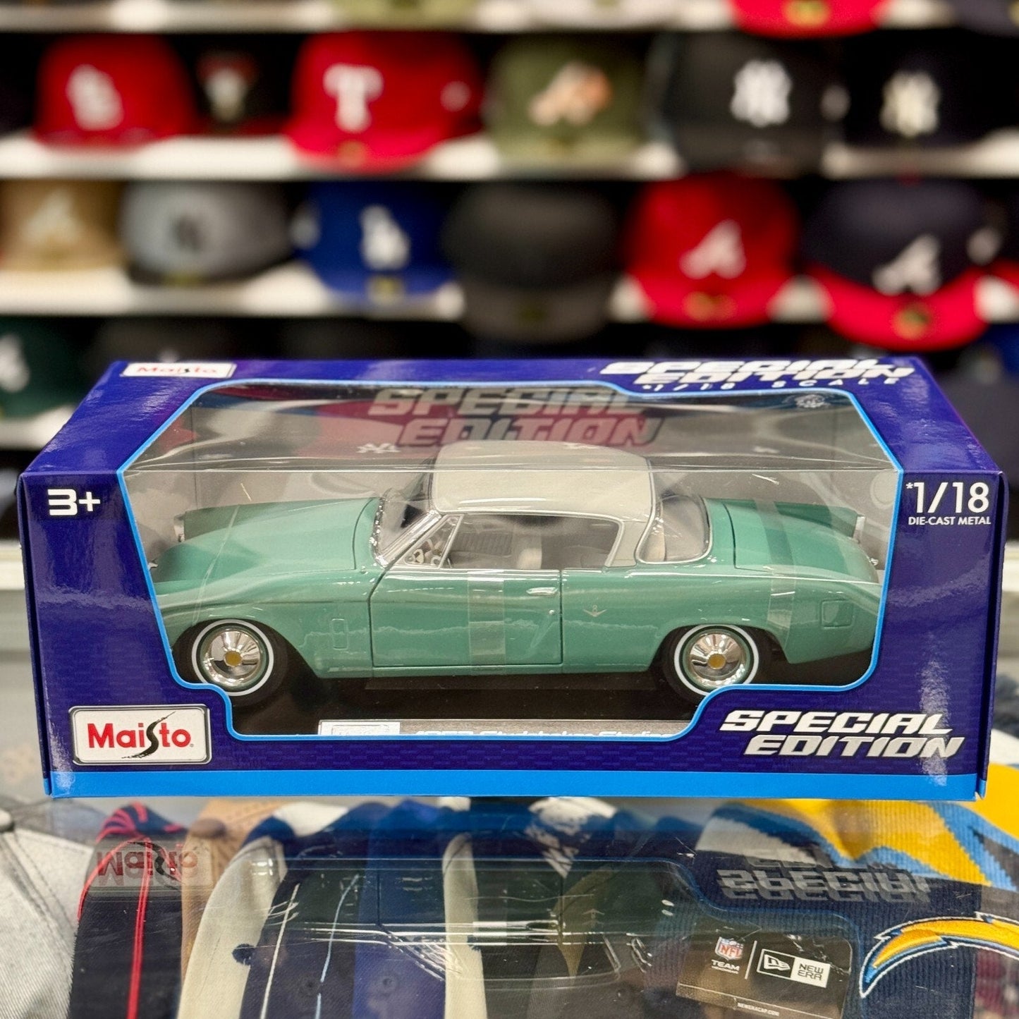 Maisto Studebaker Starliner Mint 1/18 Scale Diecast Model Car | New - Product Image