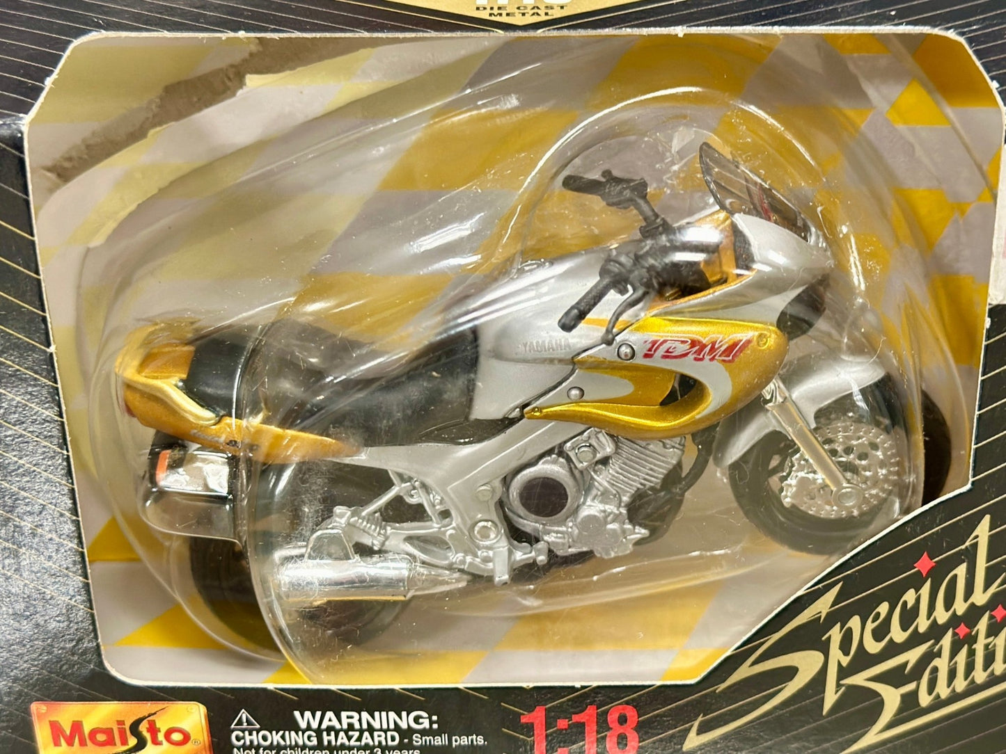 Maisto Yamaha TEMI 1/18 Scale Diecast Model Bike | New - Product Image