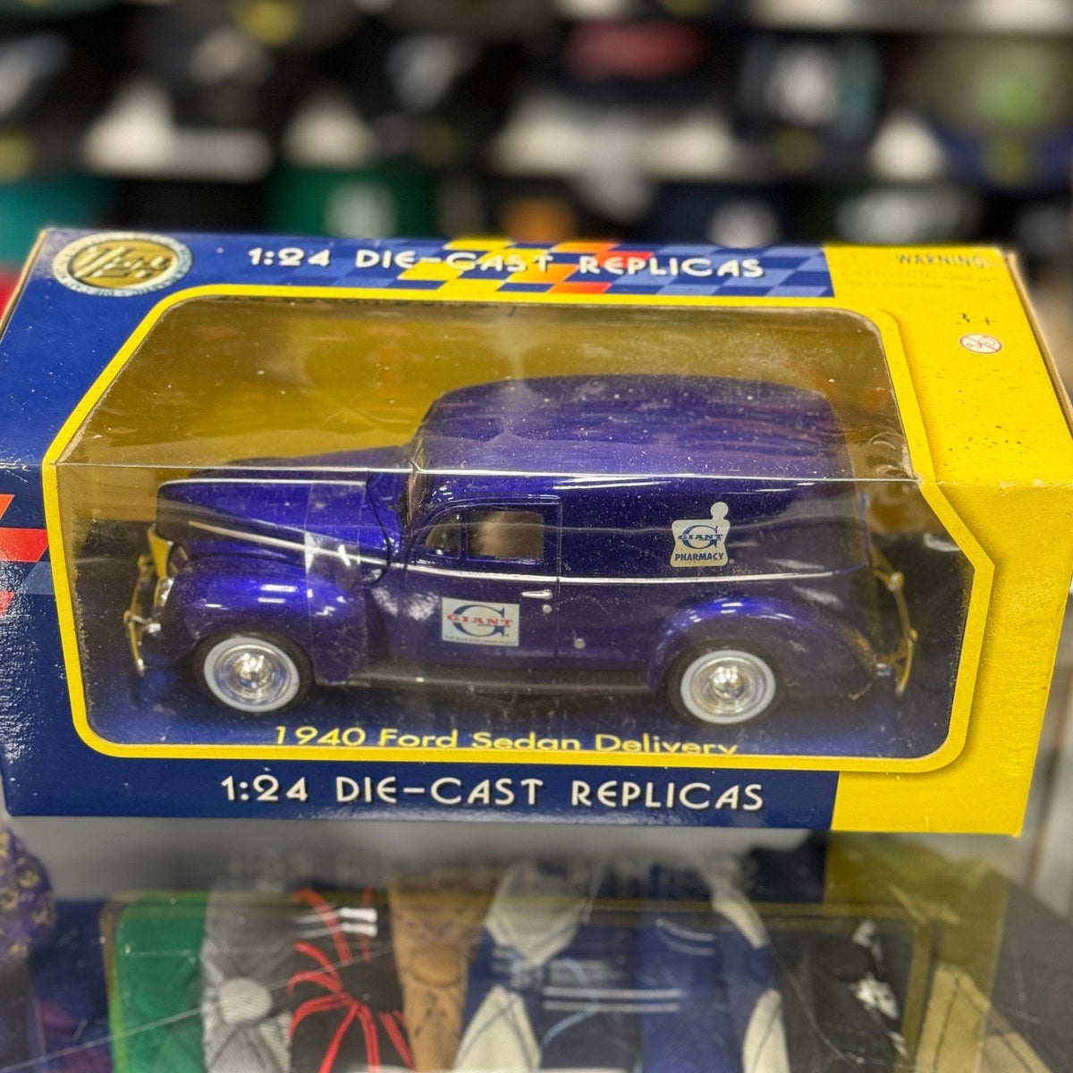 Motormax 1940 Ford Sedan Delivery 'Pharmacy' Blue 1/24 Scale Diecast Model Car - Product Image