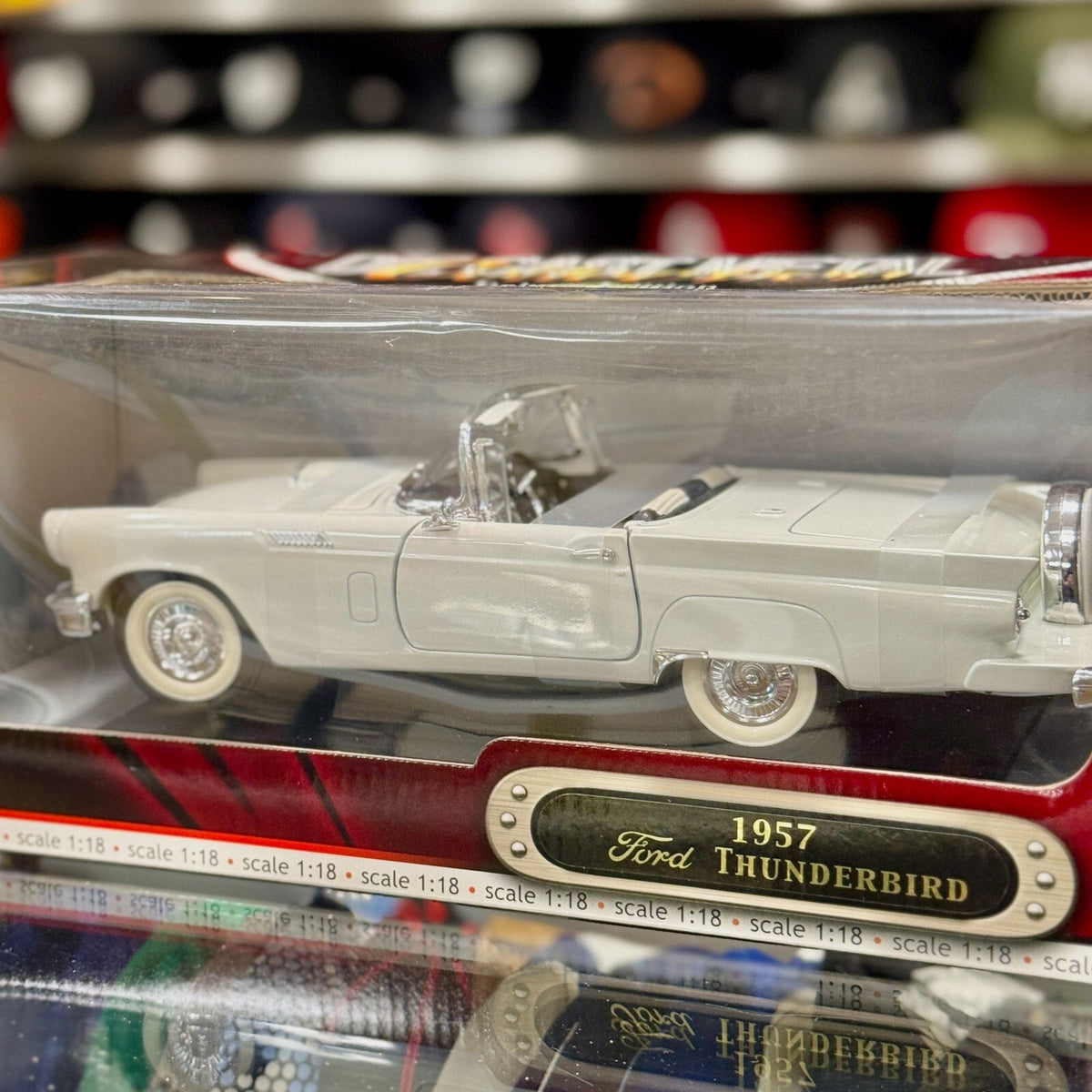 Road Signature 1955 Ford Thunderbird w/ White 1/18 Scale Diecast Model Car | New - Product Image