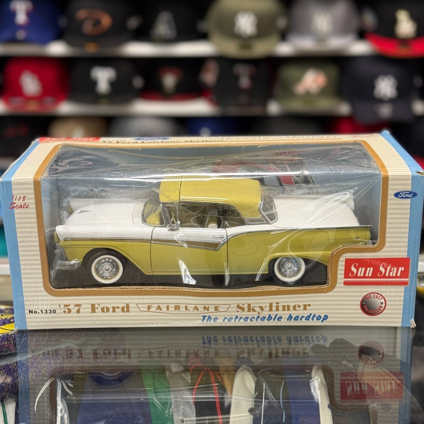 Sun Star 1957 Ford Fairlane Skyliner 'Retracting Top' Two-Tone Sun Star Diecast - Product Image