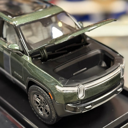 1:18 Rivian R1T Electric Pickup Truck Green Diecast Model Truck | New