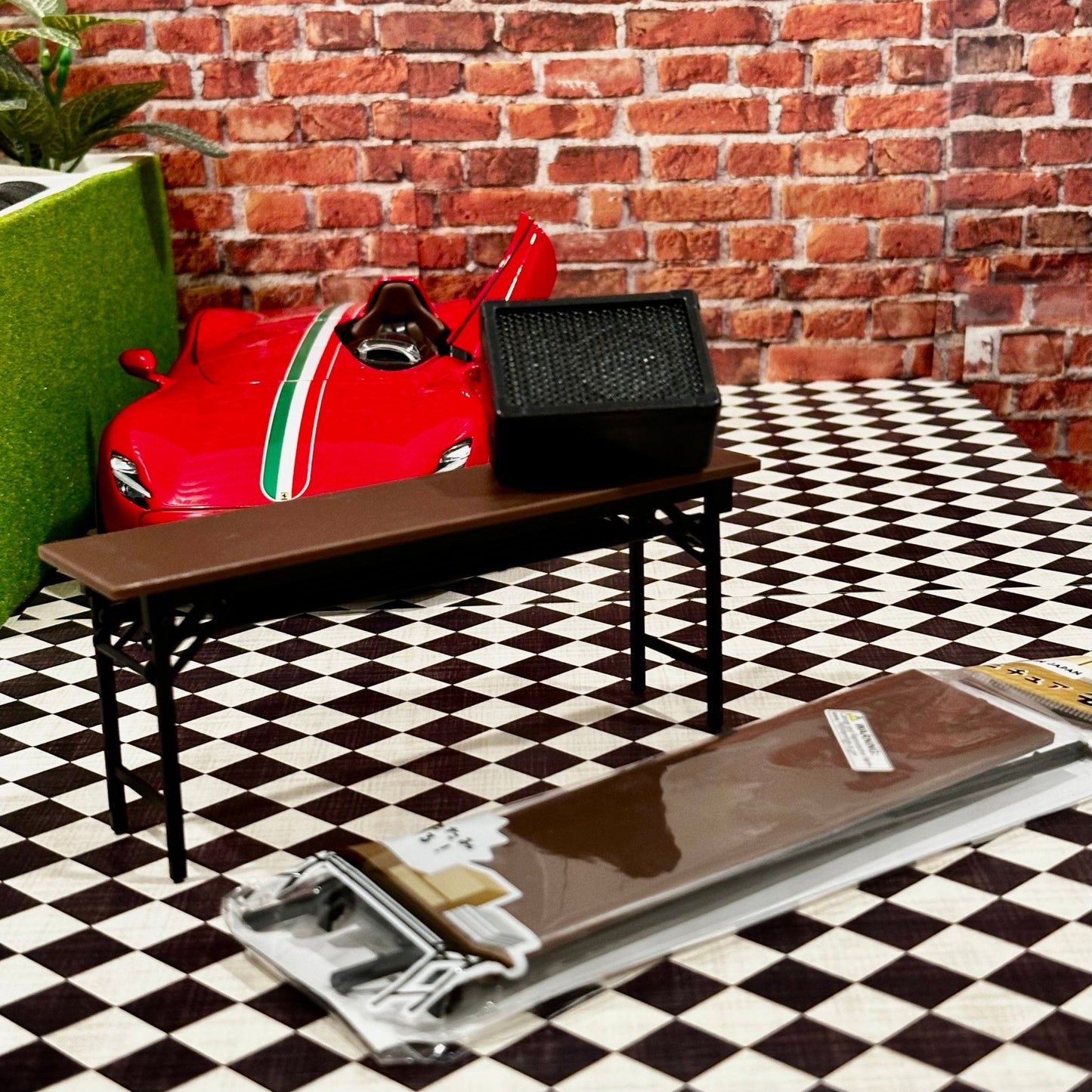 1/12 Scale Foldable Desk (1/18 1/10) Prop Diorama Figurine | Made in Japan | NEW - Product Image