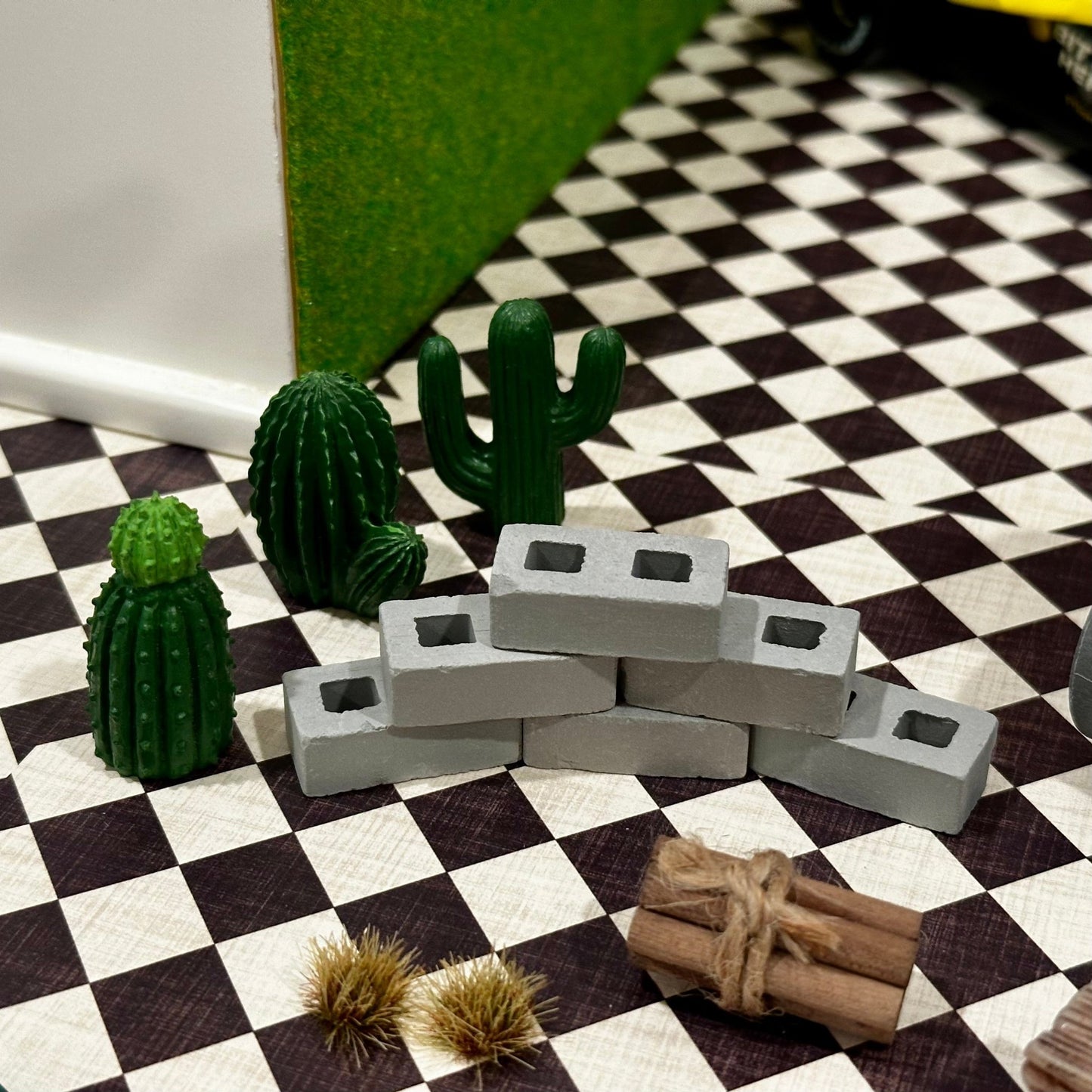 1/12 Scale Outdoor Garden Bundle (1/18 1/10) Prop Diorama Figurine | NEW - Product Image