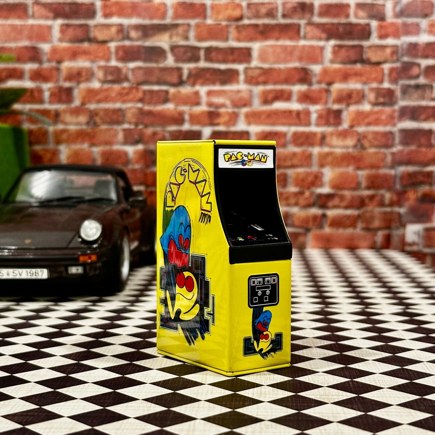 1/12 Scale Pac Man Arcade Game (1/18 1/10) Prop Diorama Figurine | NEW - Product Image